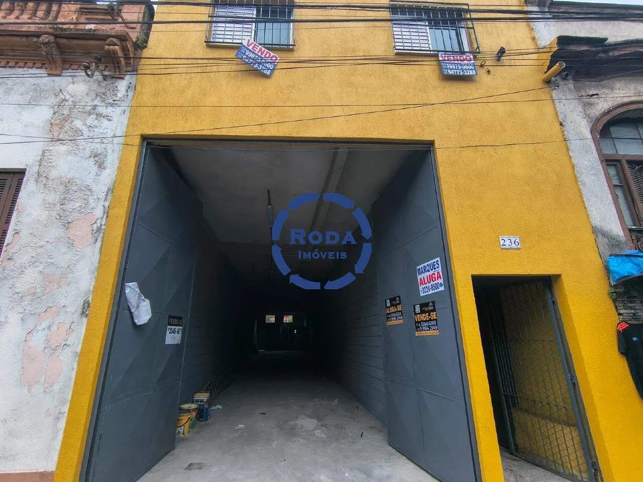 Galpão comercial/industrial à venda no Centro de Santos/SP