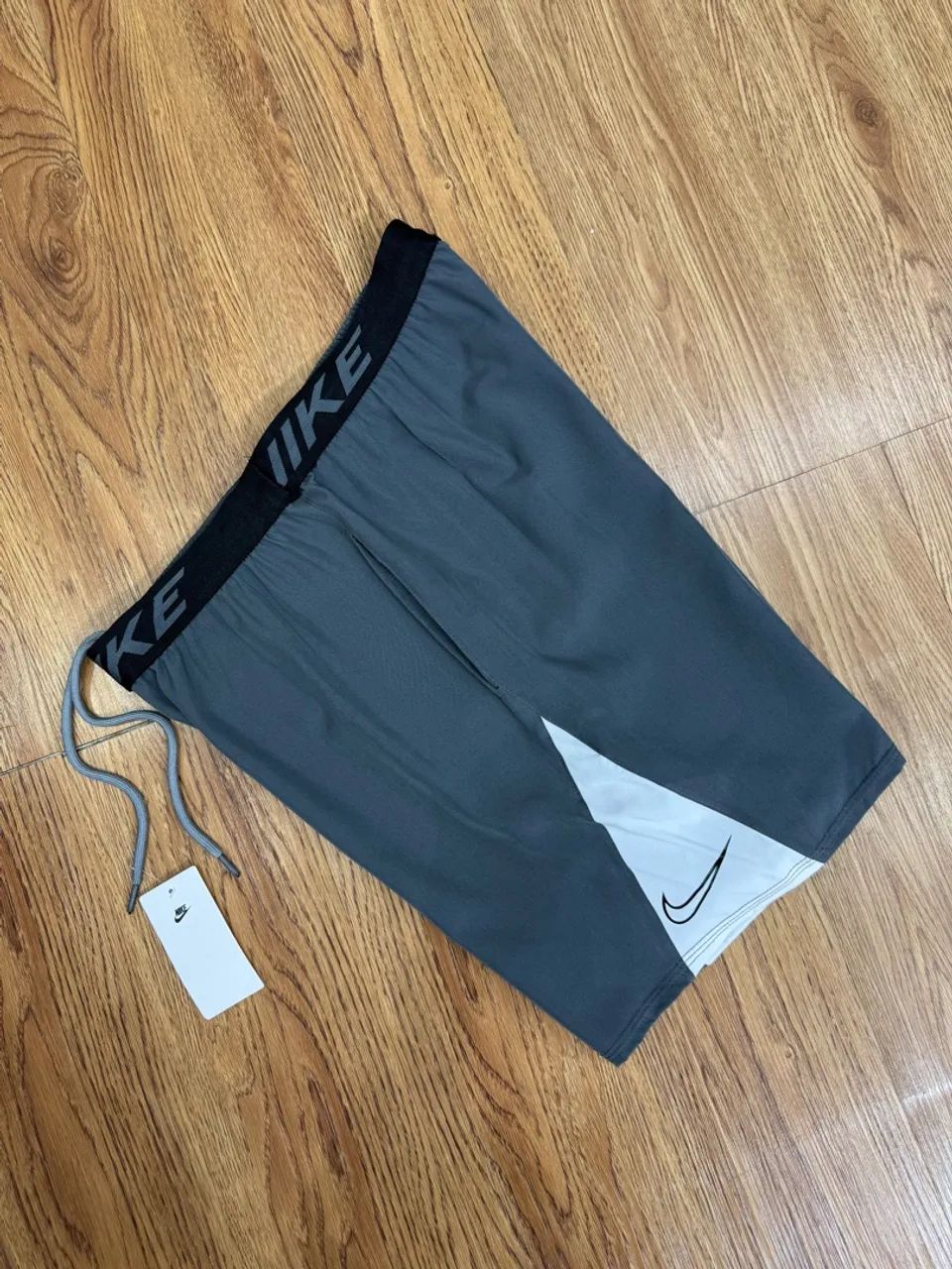 Bermuda NIKE