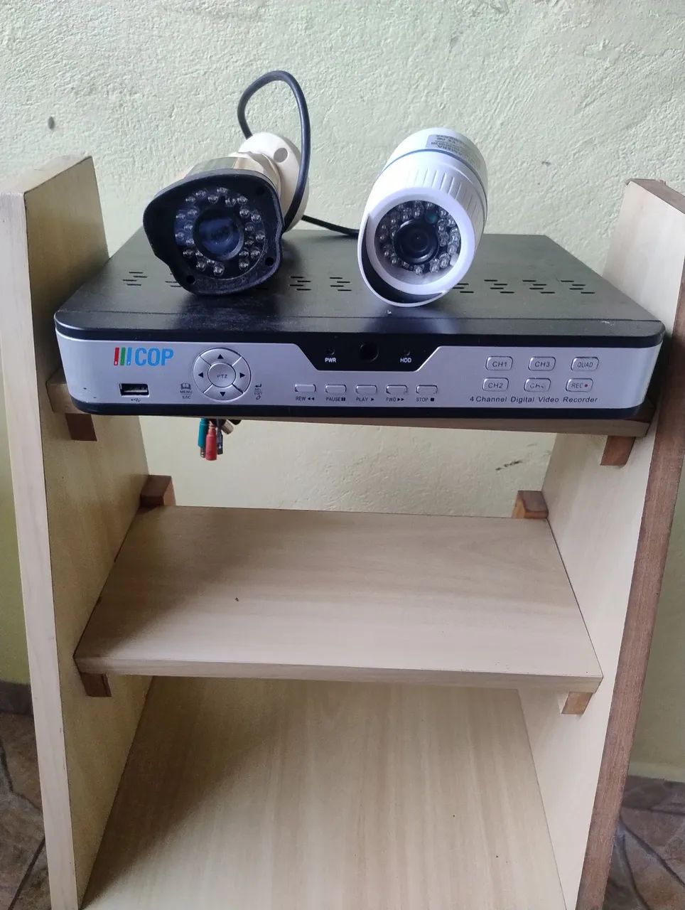 DVR para câmara de segurança funcionando normalmente 
