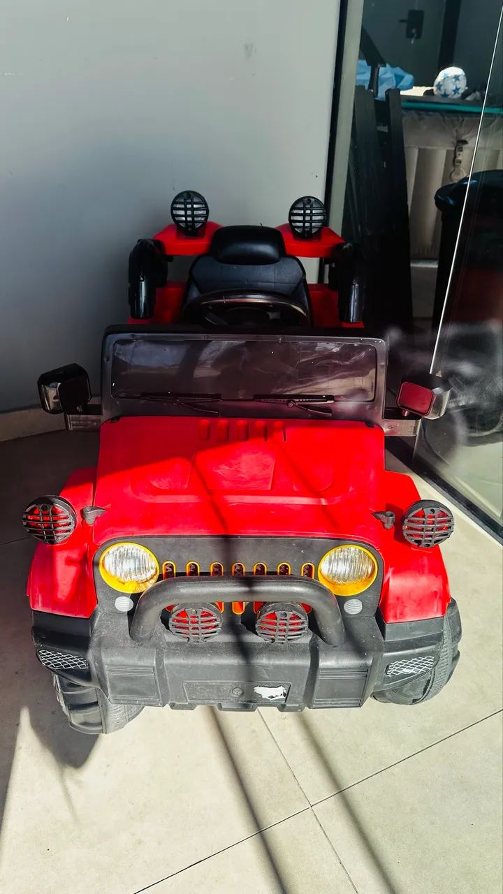 Jeep elétrico infantil 