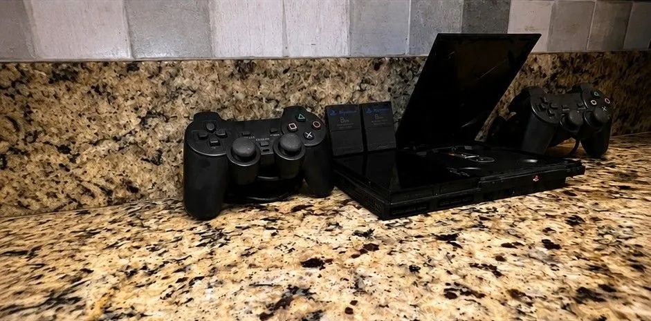 Ps2 com 3 controles!! - Foto 3