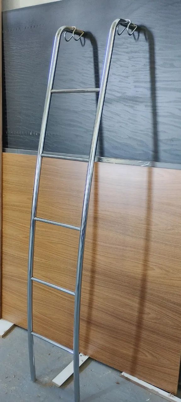 Escada cromada para beliche  - Foto 4