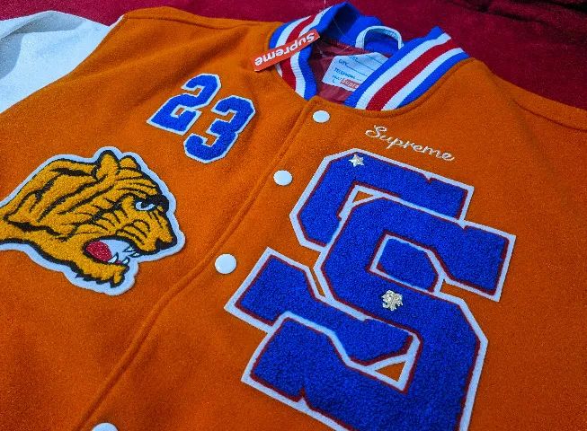 jaqueta colegial supreme tiger - Foto 3