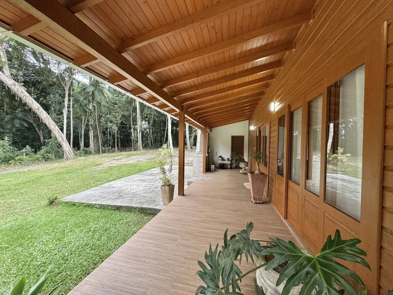 Ótimo Sítio Com Ampla Casa e 20.000 m² / 2 HC - Foto 5