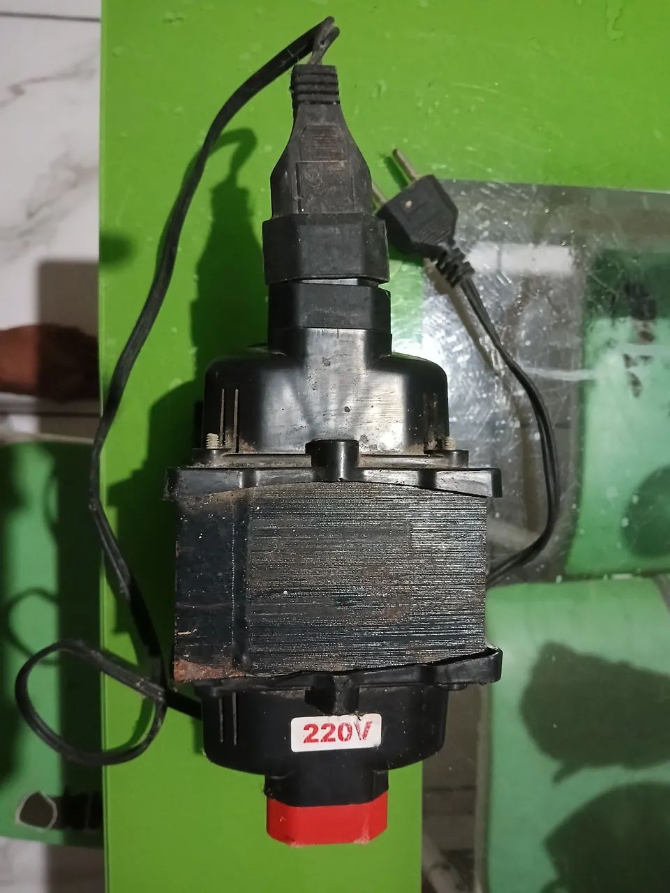Vende-se Transformado pra ar condicionado 200 v - Foto 5