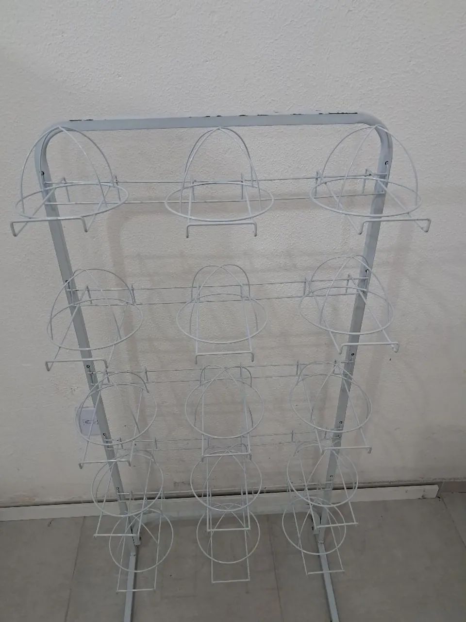 Expositor de Boné 