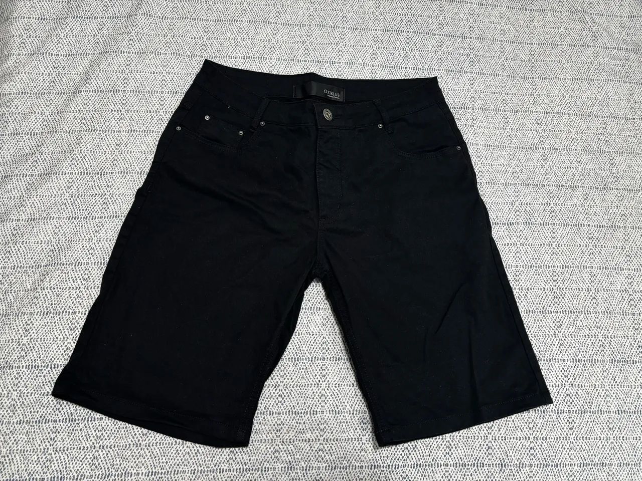 2 bermudas pretas tamanho 46 - Foto 3