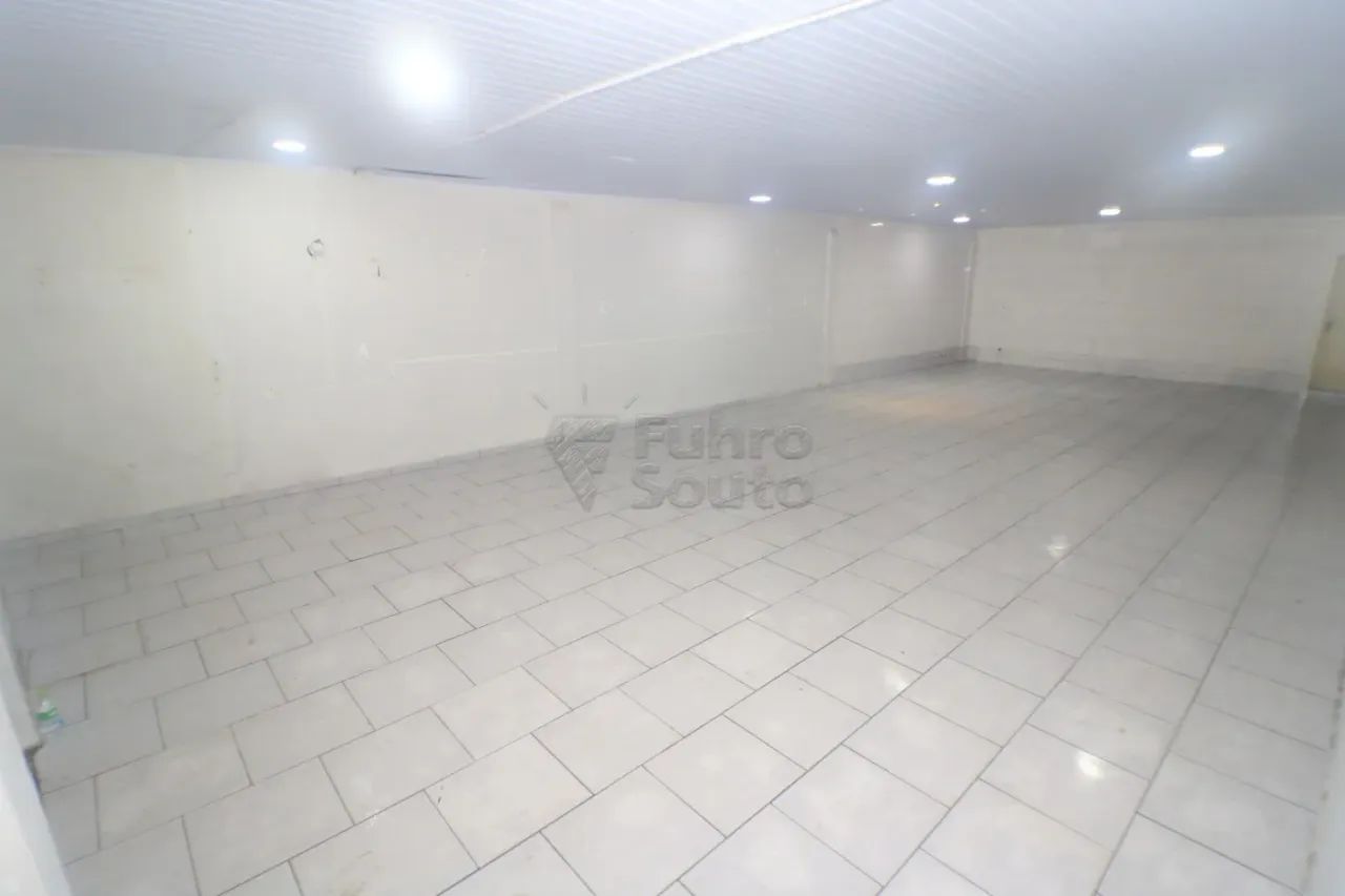 Prédio comercial em excelente localização próximo à Avenida São Francisco de Paula