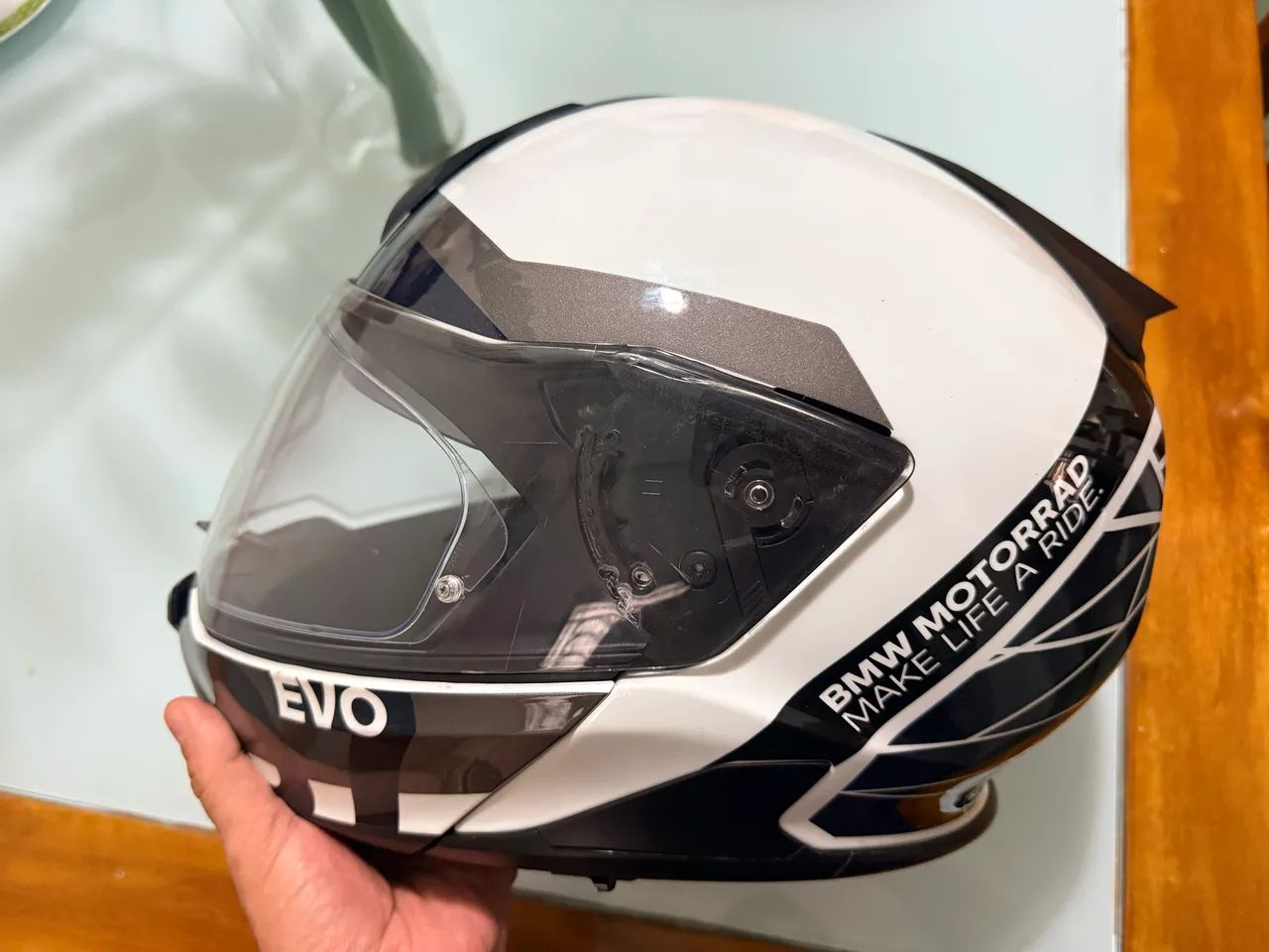 Capacete BMW system7 carbon evo