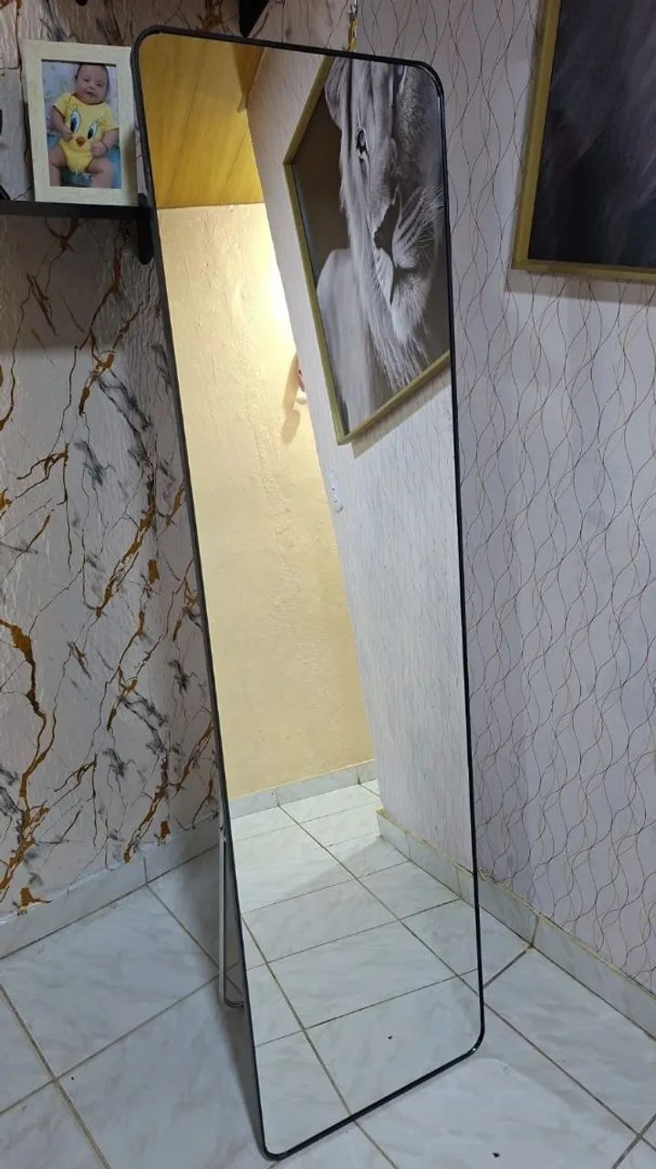 ESPELHO RESISTENTE COM ACABAMENTO IMPECÁVEL E DESIGN MODERNO
