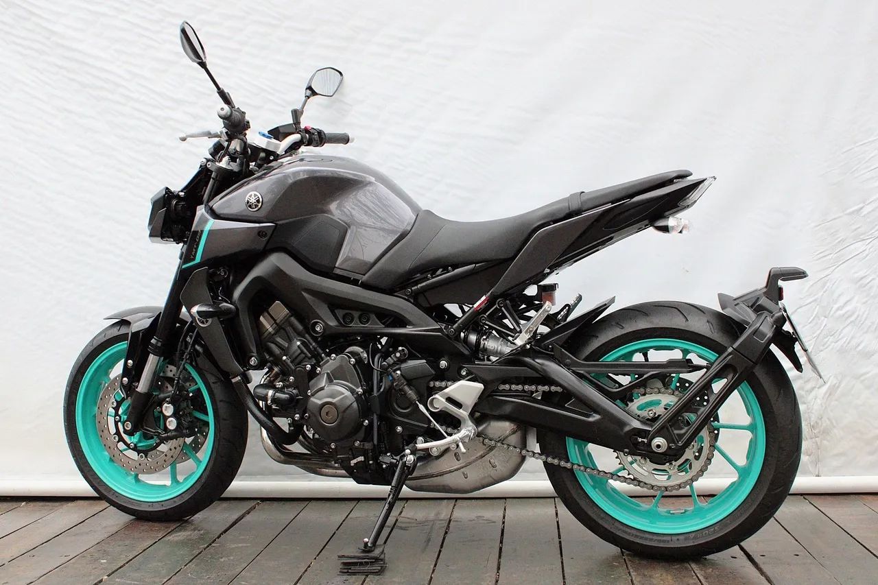 YAMAHA MT-09 - Foto 4