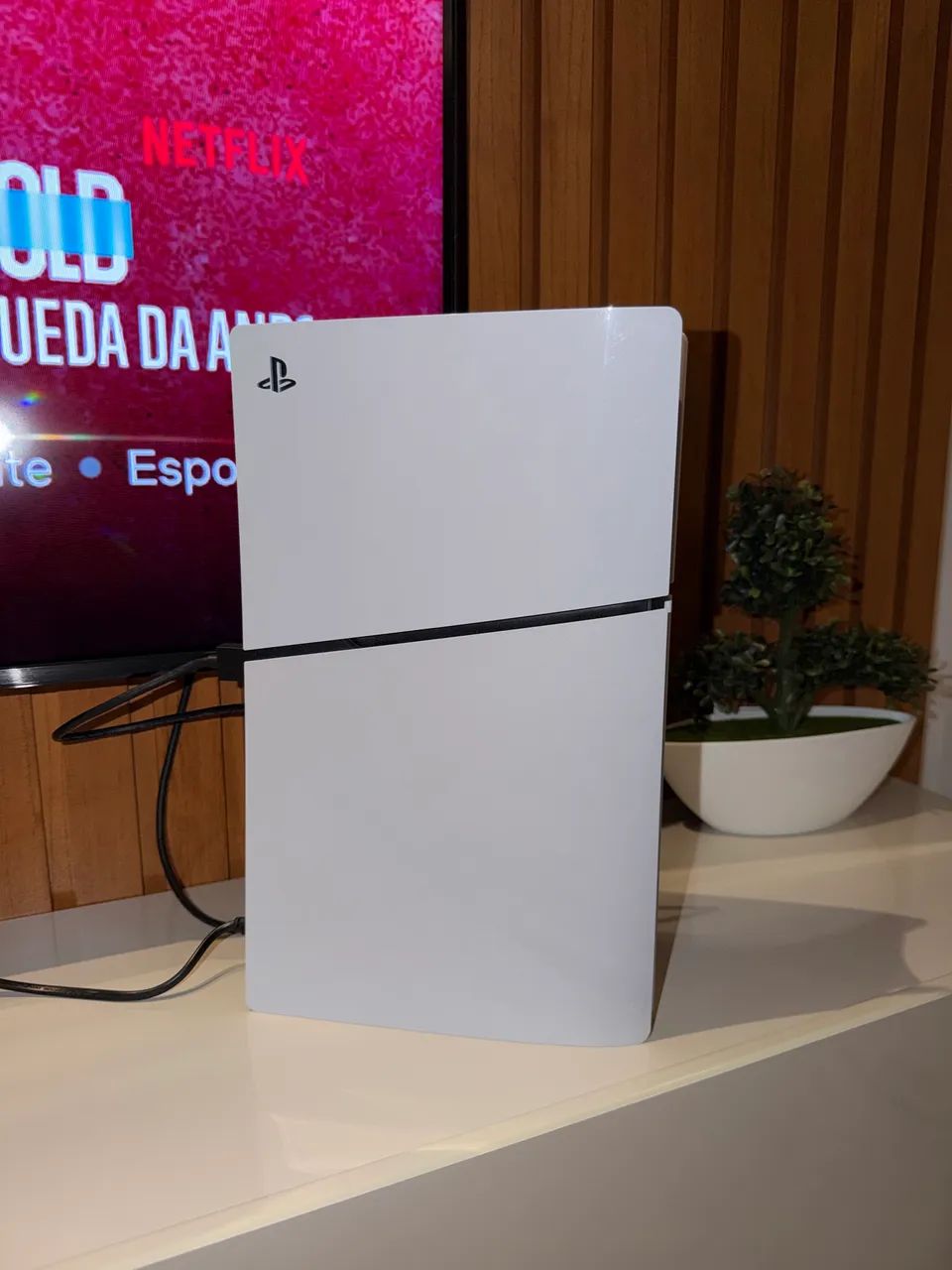 PS5 1T Slin + case 