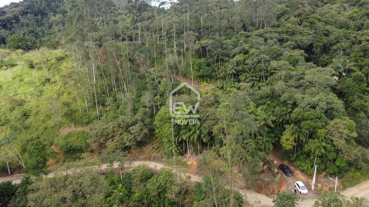 Chácara com Área Total de 47.690m² em Massaranduba, SC