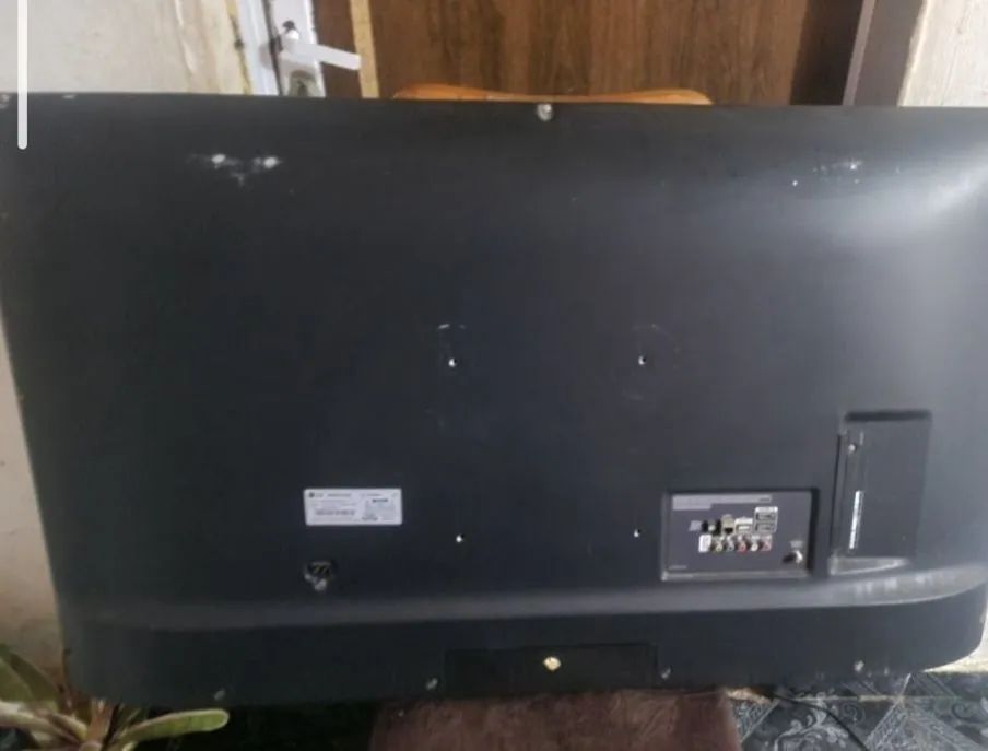 (LEIA O ANÚNCIO) SMARTV LG 50 POLEGADAS PARA CONSERTO OU RETIRAR PEÇAS  - Foto 2