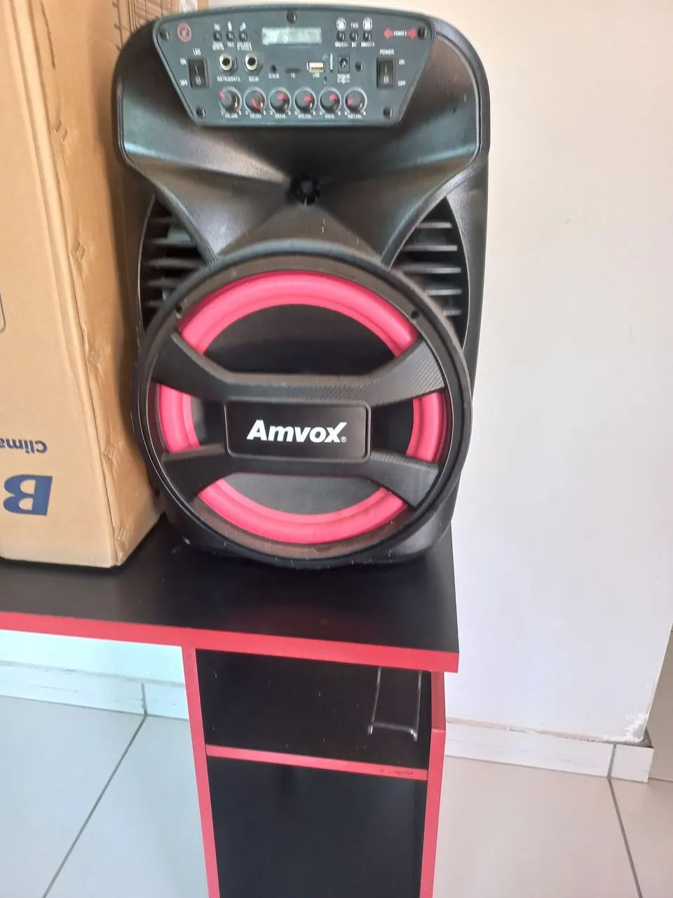 Vendo cx som nova. 