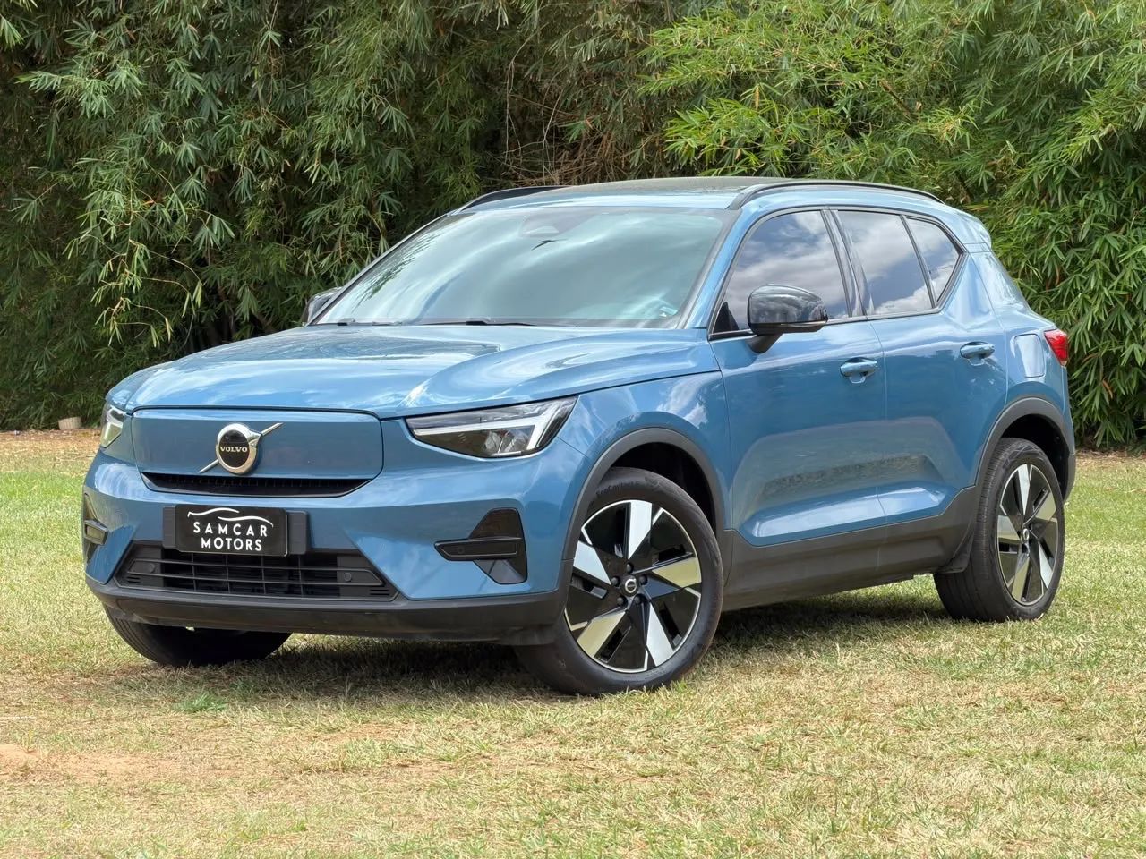 Volvo Ex40 PLUS P6 (ELÉTRICO) 2025