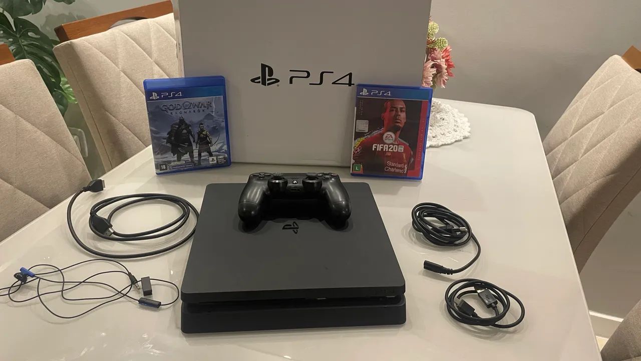 PS4 slim 1 TB, com controle, com god of war Ragnarok + 1 jogo - Foto 2