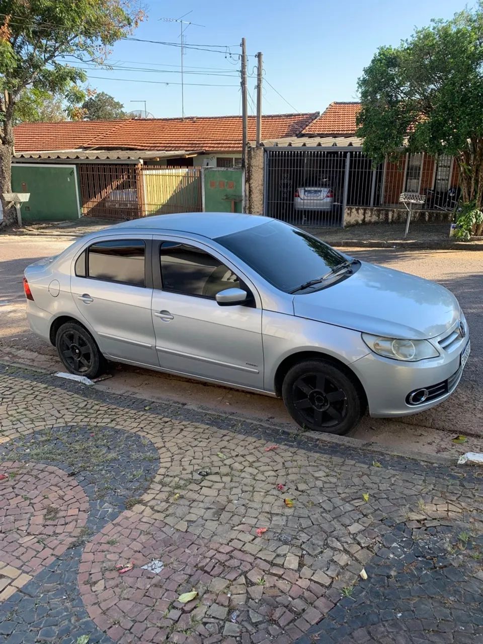 Volkswagen Voyage VOYAGE 1.0/1.0 City Mi Total Flex 8V 4p 2011