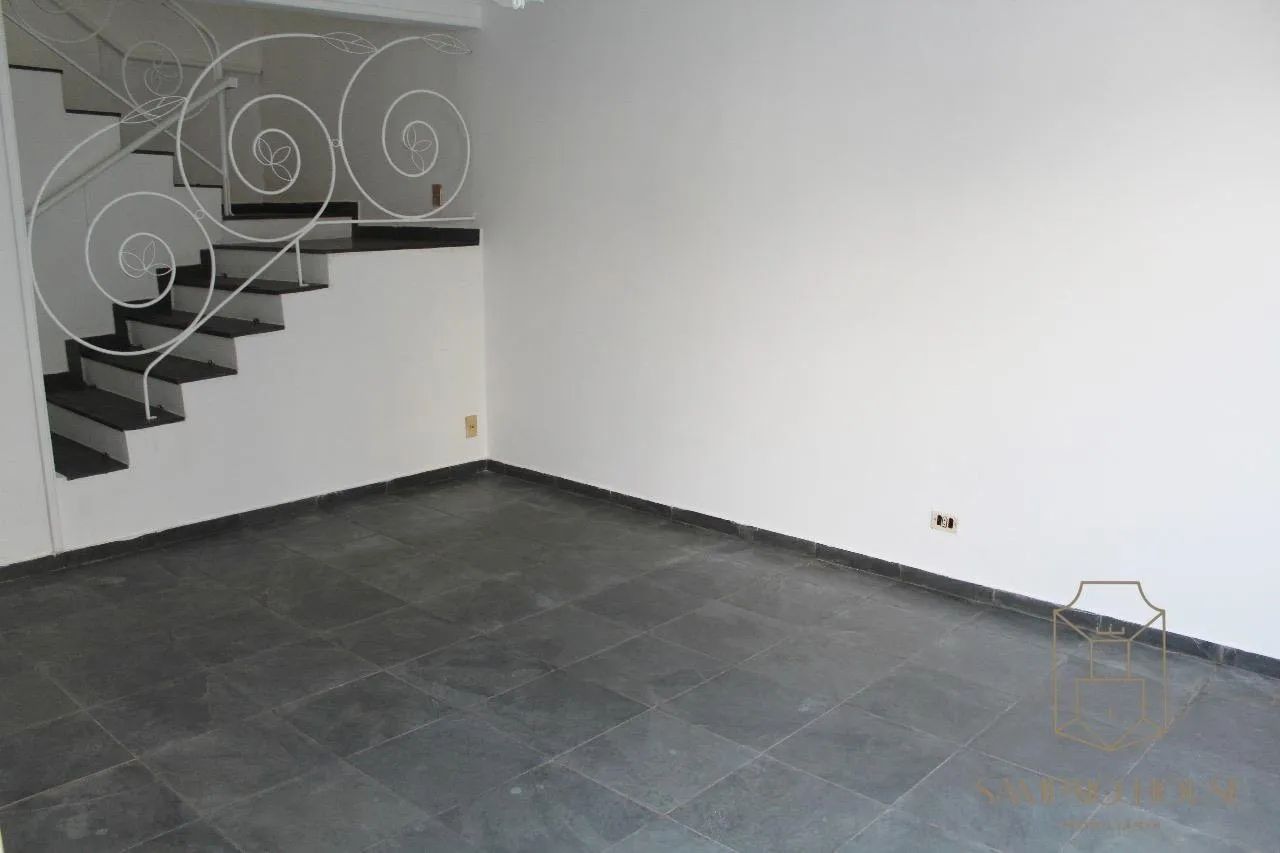 SOBRADO À VENDA  BAIRRO ALVORADA