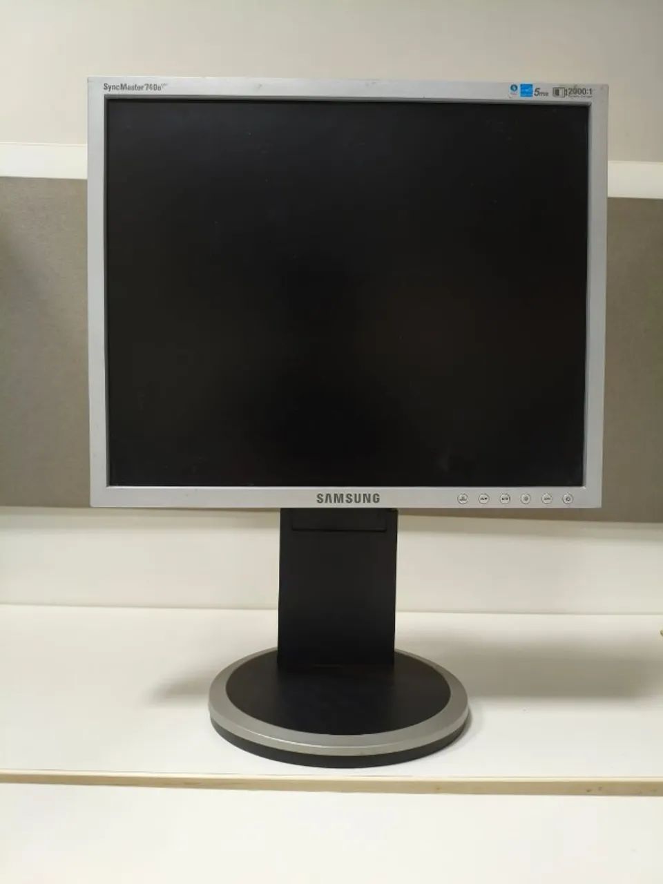 Monitor Samsung SyncMaster 740B Plus 17? VGA DVI com Ajuste de Altura - Foto 2