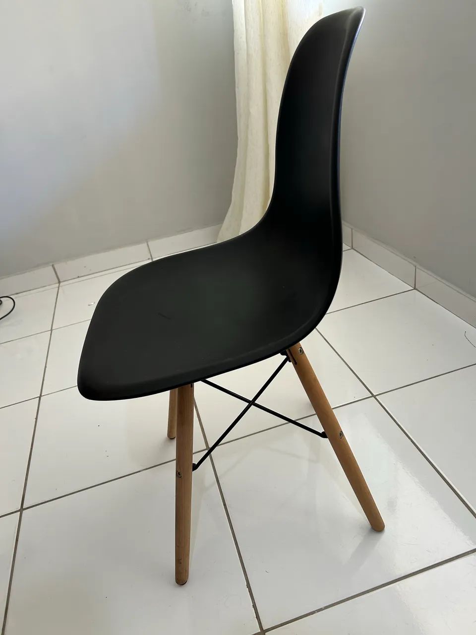 1 Cadeira Eames Tok Stok  - Foto 2