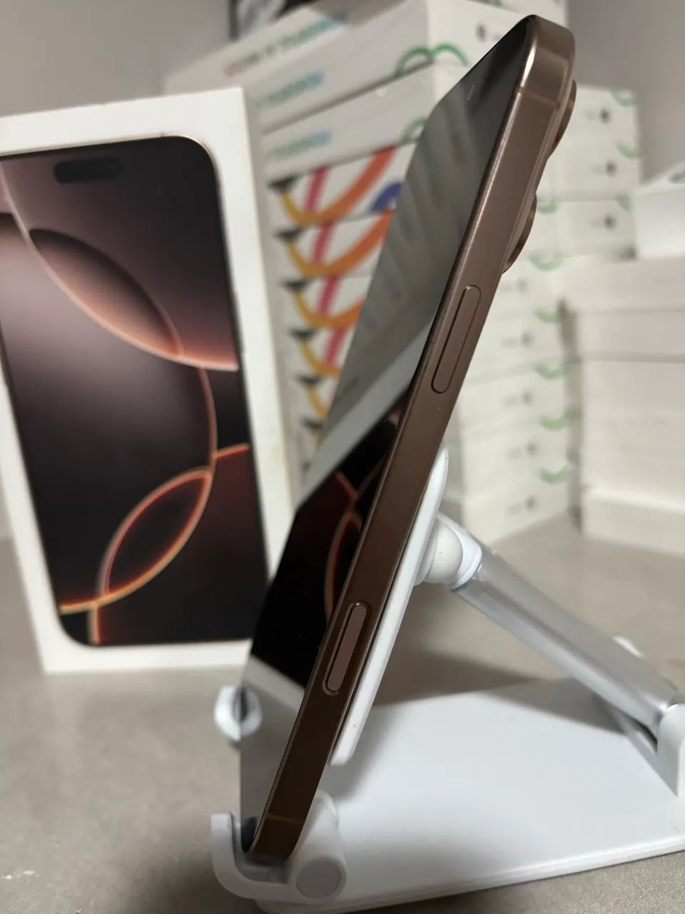 iPhone 16 Pro Max 256gb c/caixa - impecável! - Foto 4