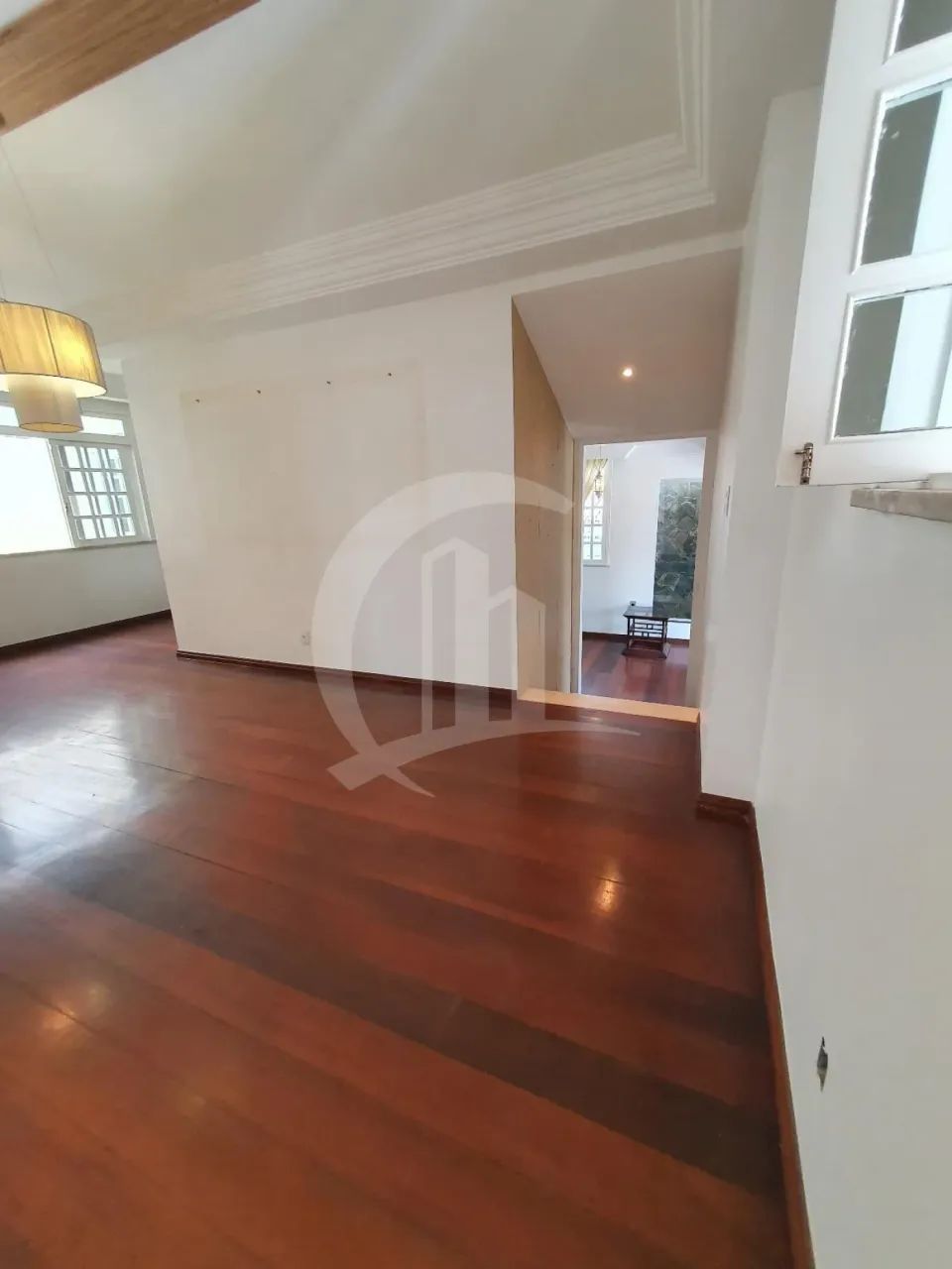 Casa com 487m² à Venda no Bairro Suíssa - Foto 5