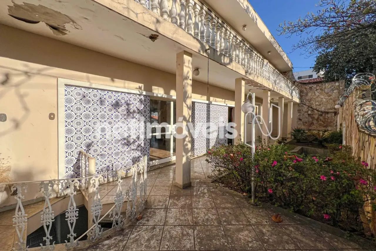 Excelente Casa com 775 m²; no MInas Brasil com piscina e sauna - Foto 2