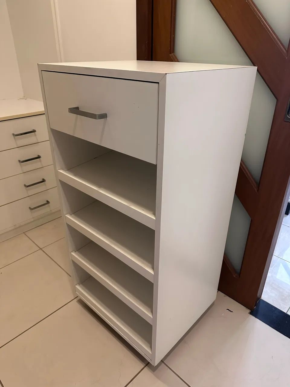 Sapateira vertical com prateleiras - Foto 3