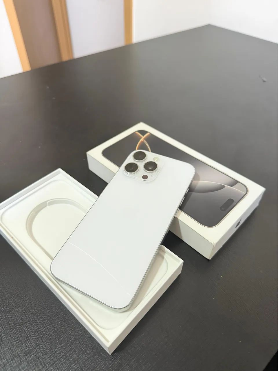 iPhone 16 Pro Max 256GB - Bateria 96%