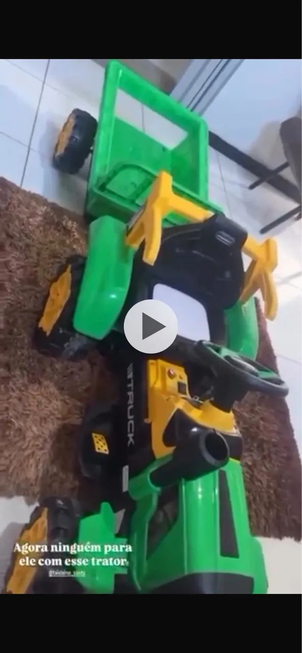 Trator elétrico infantil 