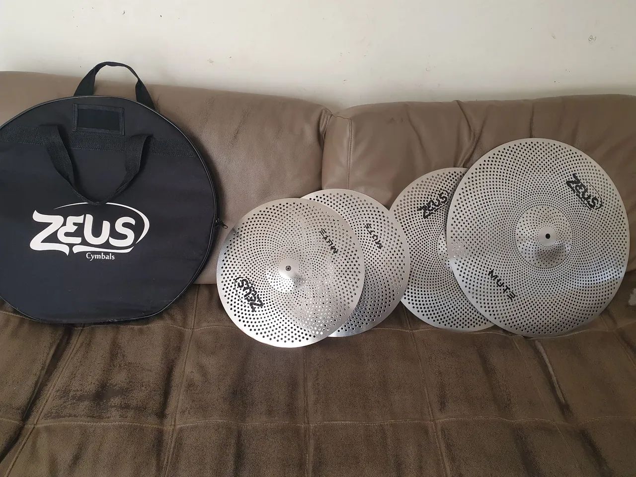 Kit pratos de bateria  - Foto 2
