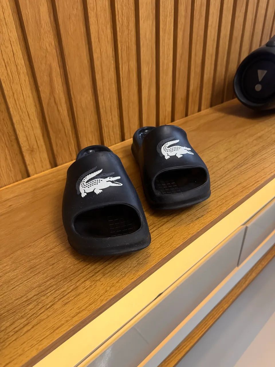 Chinelo da Lacoste slide 100% original 