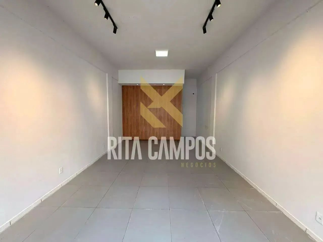 SALA COMERCIAL NA 104 NORTE