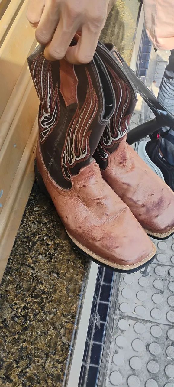 Bota de rodeio e cavalgada  - Foto 2