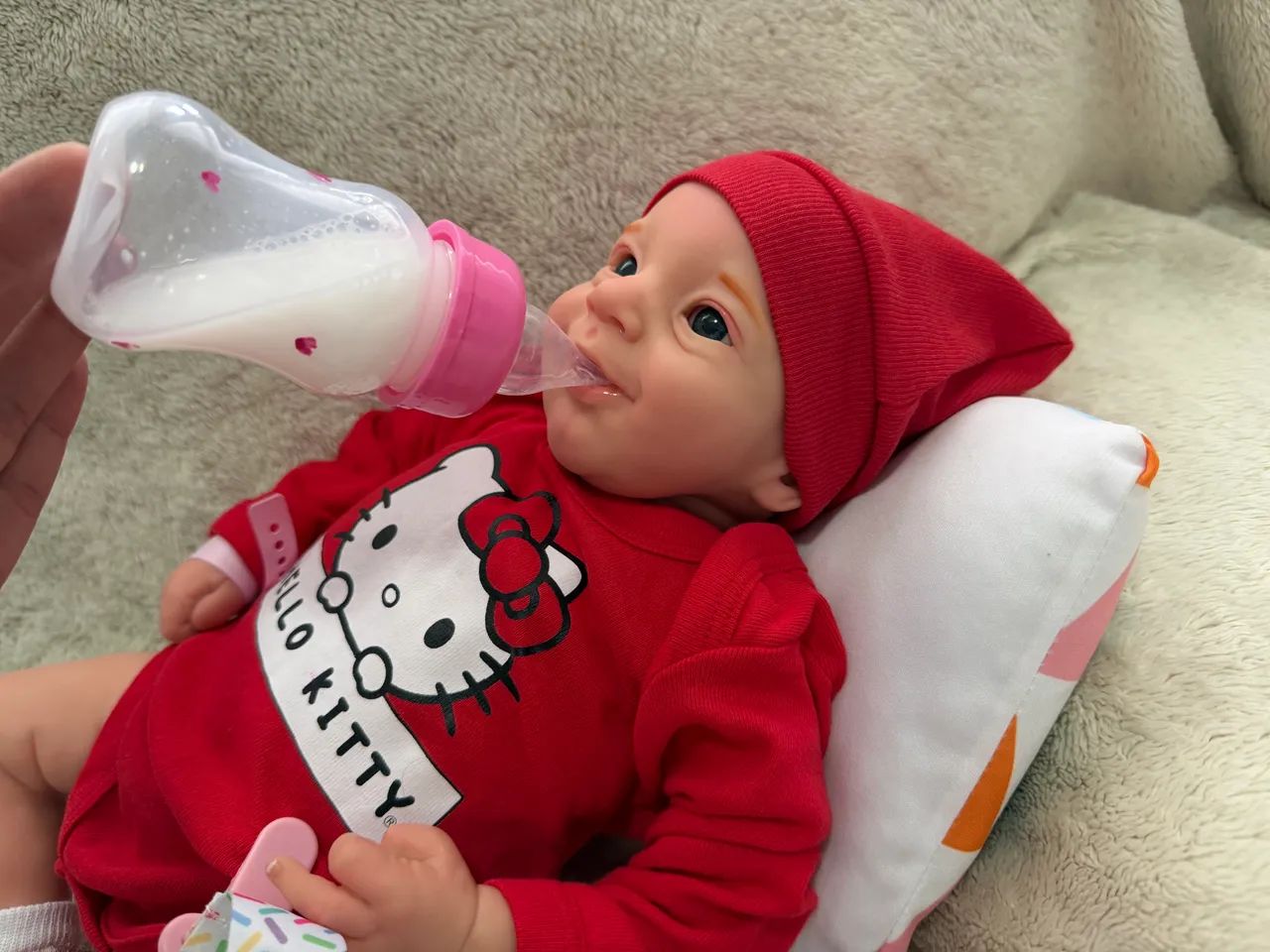 Bebê Reborn Hello Kitty - Foto 2