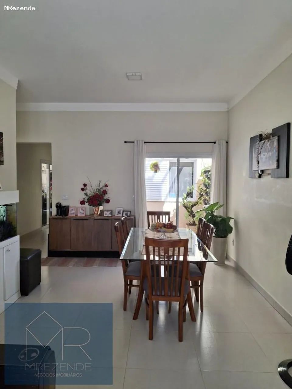 Casa térrea à venda em Condomínio de Valinhos
