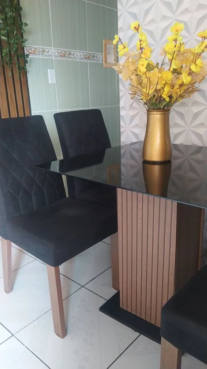 Vendo conjunto de mesa semi nova 