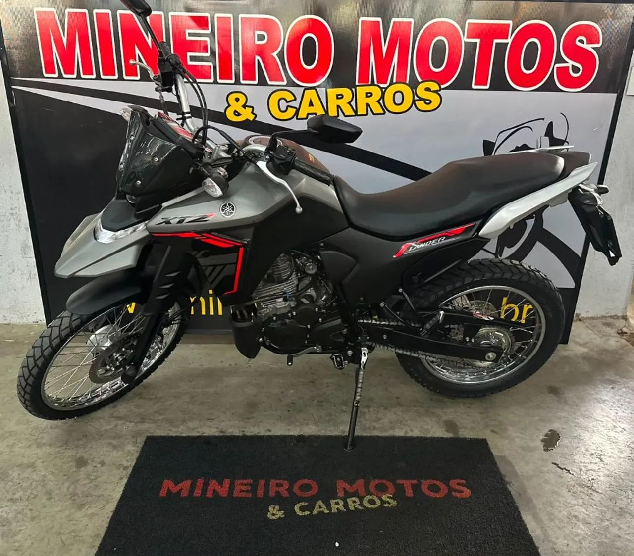XTZ 250 LANDER CONNECTED - Foto 4