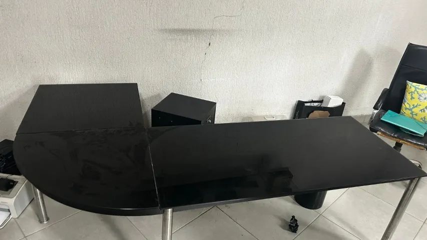 Mesa de escritório Preta - Foto 2