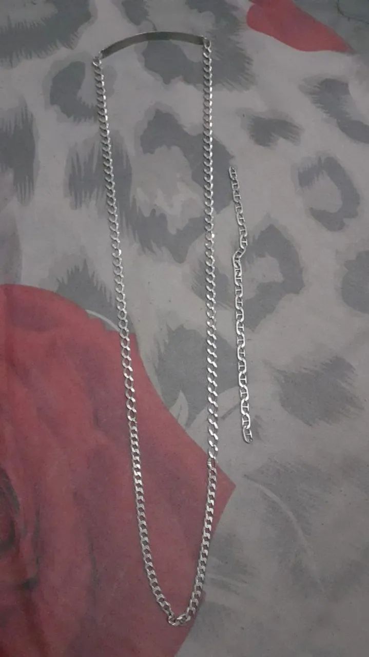 Vendo corrente de prata e uma pulseira de prata também