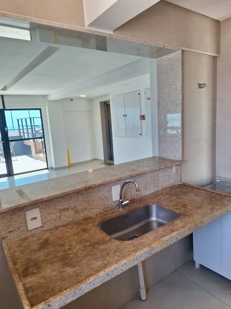 Edifício Malibu - Alugo - R$ 2.700 com todas as taxas inclusas. - Foto 4