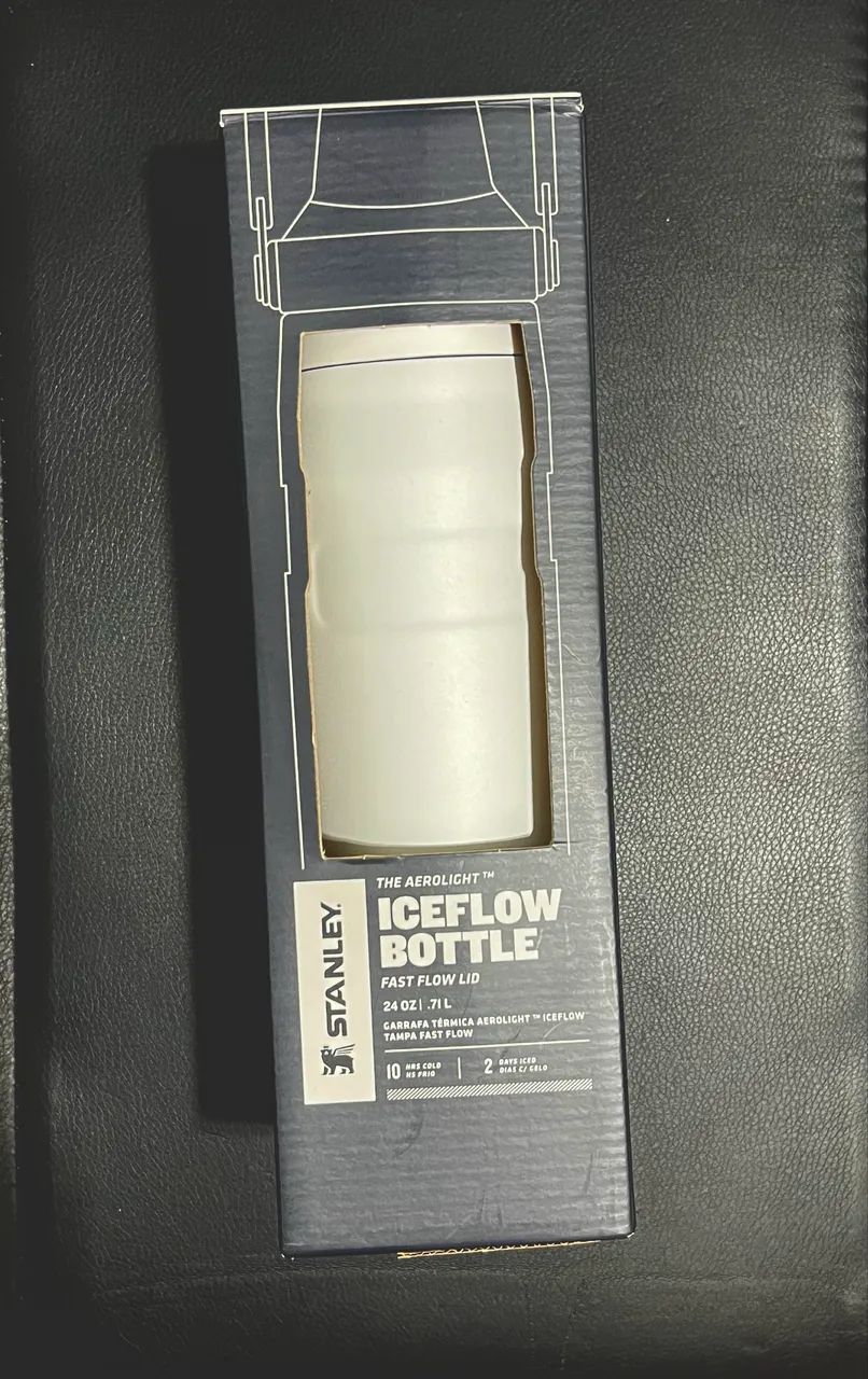 Garrafa Stanley Aerolight 710ml (sem uso)