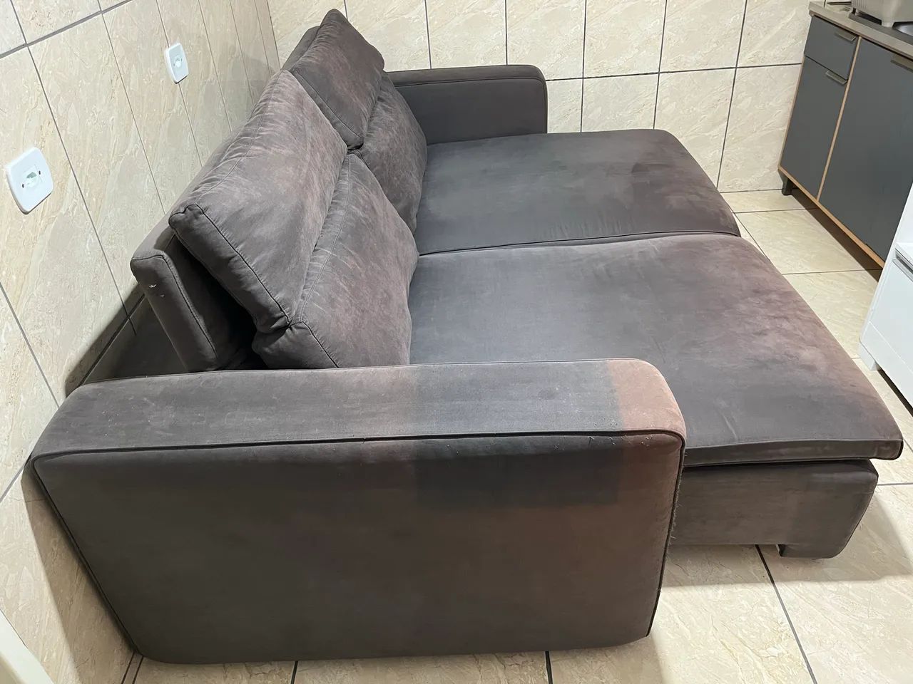 Sofá Retrátil e Reclinável Tok&Stok na Cor Marrom - Foto 2