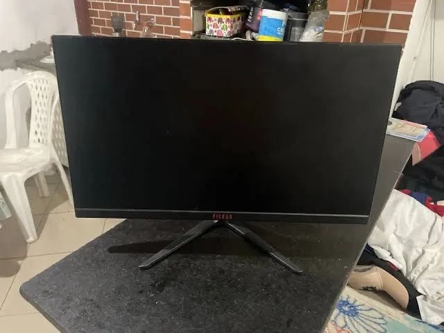 Monitor gamer pichau 24 polegadas 