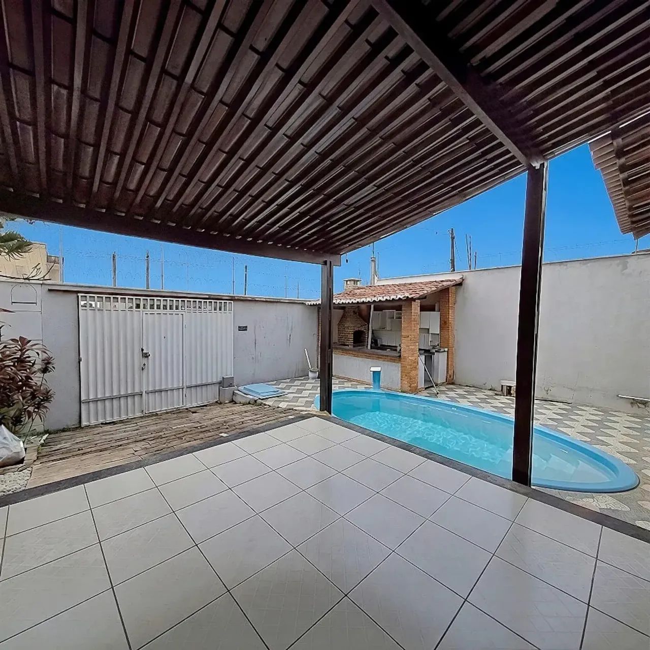 CASA COM 3 QUARTOS, PISCINA E CHURRASQUEIRA - Foto 3