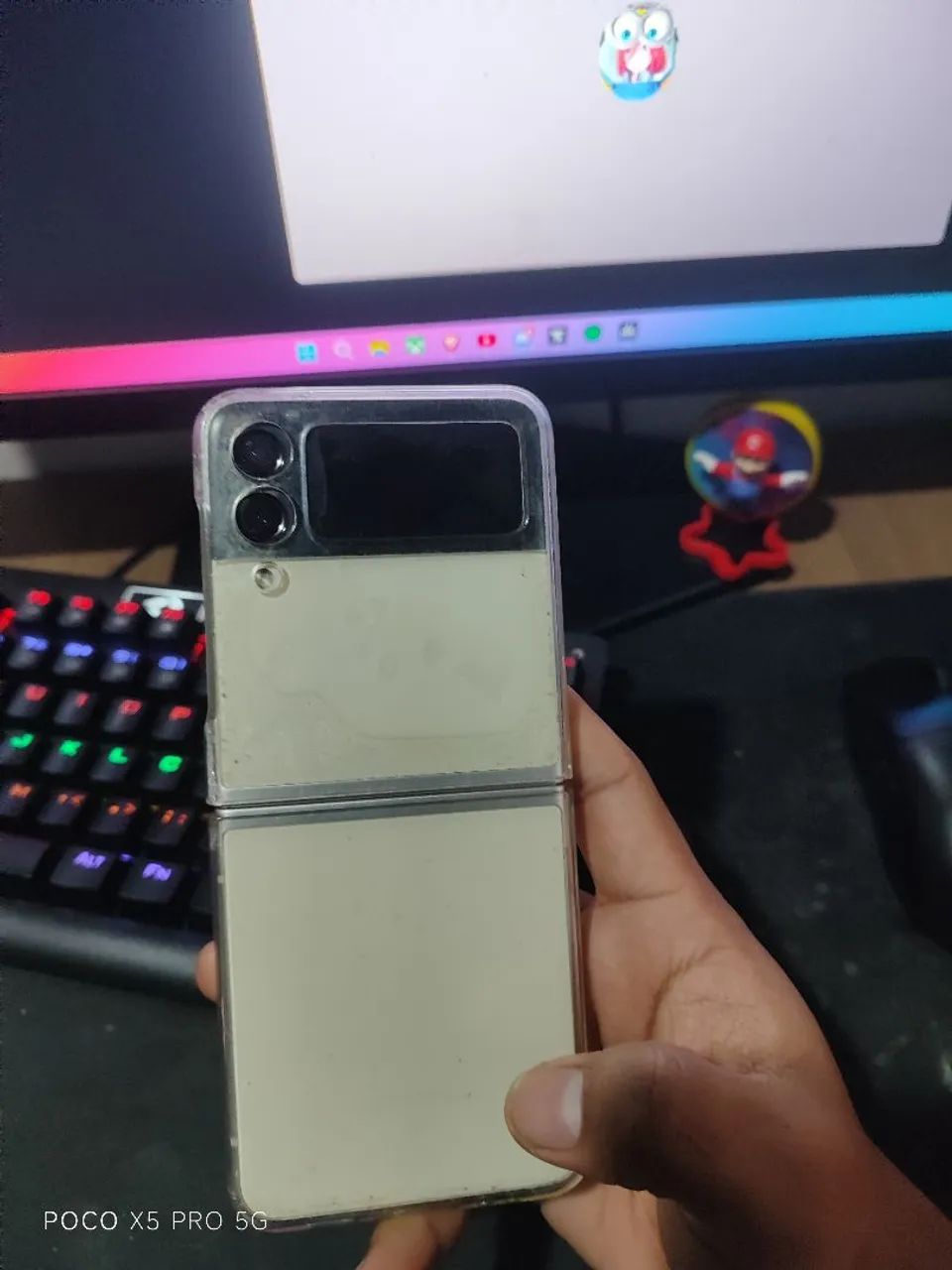 Z flip 3 como linhas na tela - Foto 3
