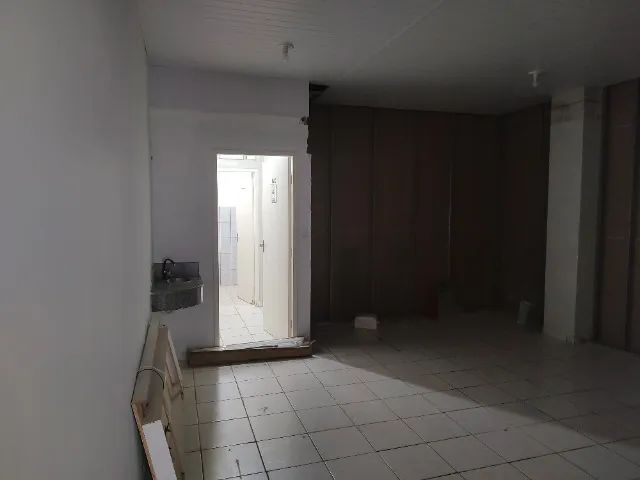 Sala comercial com 55 m2 na Avenida Manoel Mendes de Camargo 1.100, Campo Mourão. - Foto 4