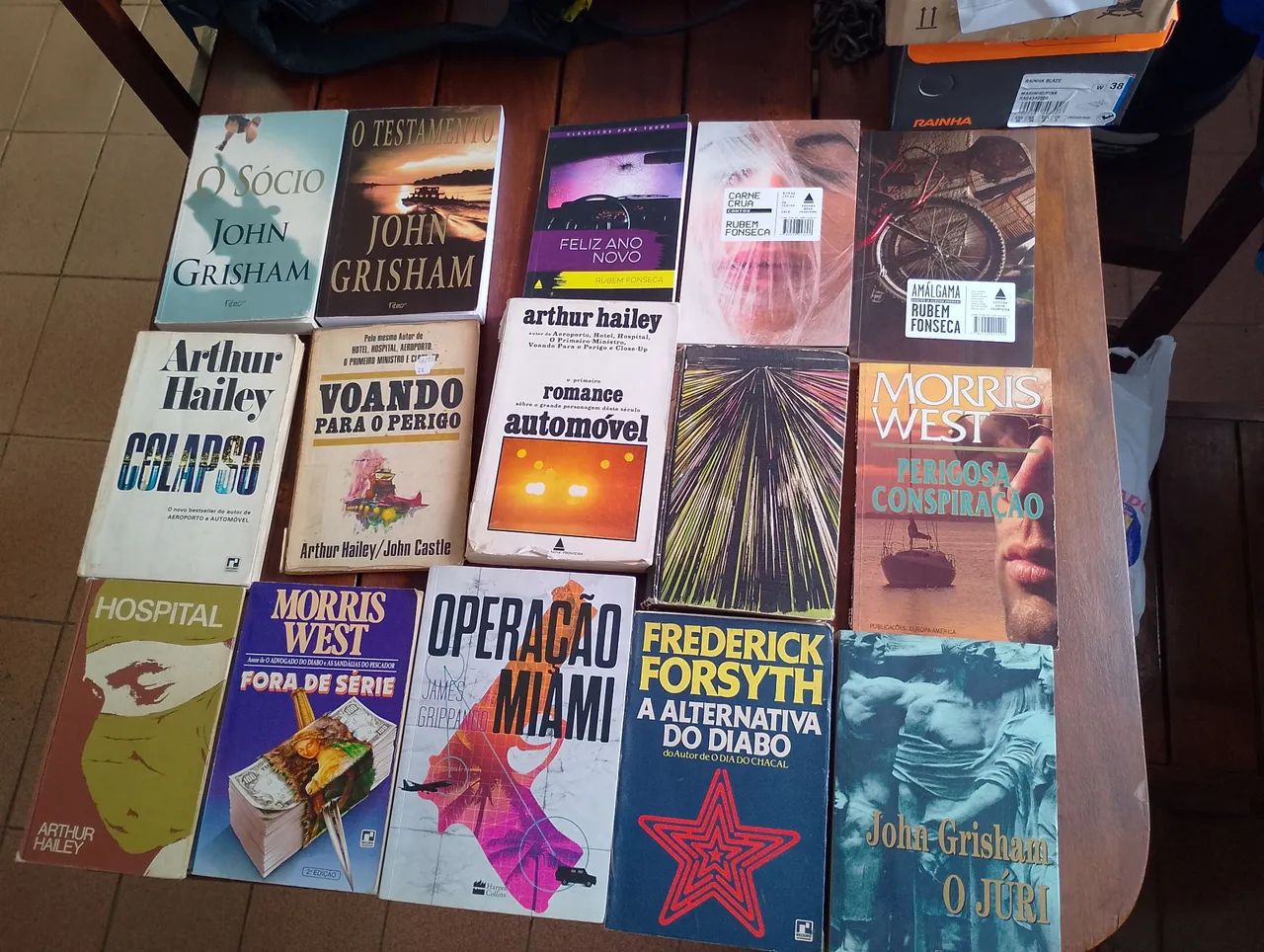 Kit com 15 livros de ação e suspense  - Foto 2