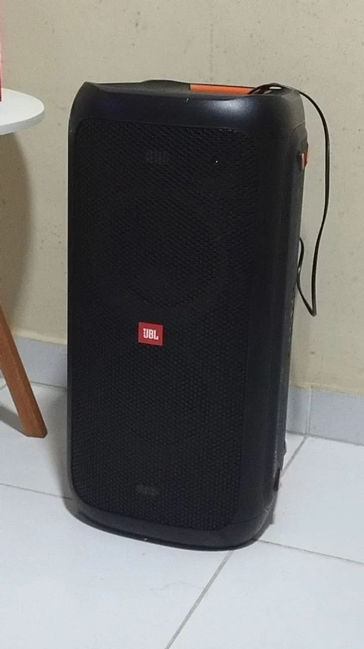 JBL partybox 100 